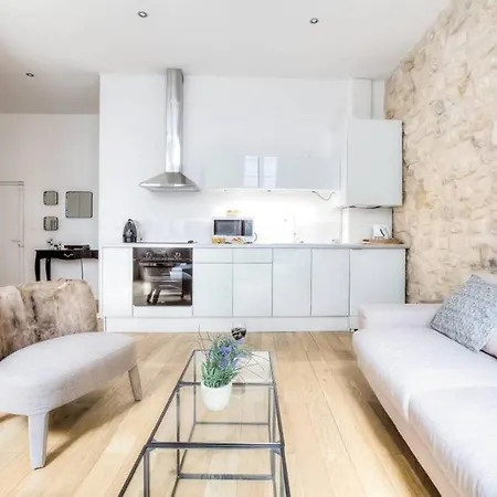Apartment Designer Flats Louvre / Marais *